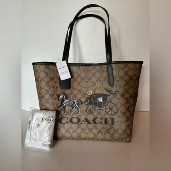 Coach Halloween tote and pumpkin driver coach wagon new - Picture 6 of 11